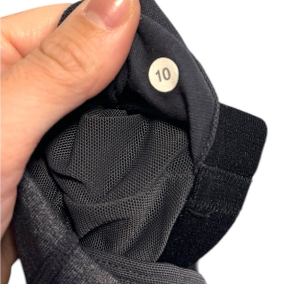 LULULEMON Aqua and Gray Women's tank Top - Picture 4 of 4